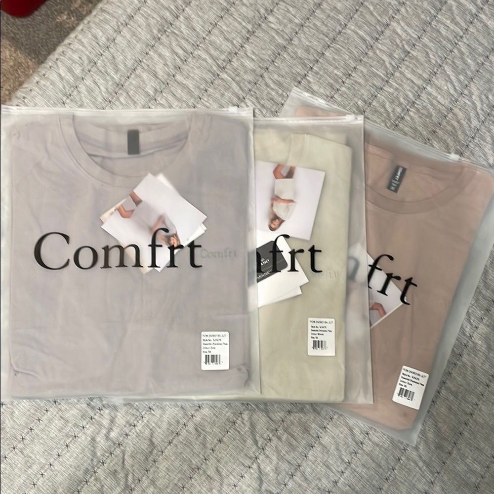 Comfirt Women's Short Sleeve Tee - Gray, Cream, Pink